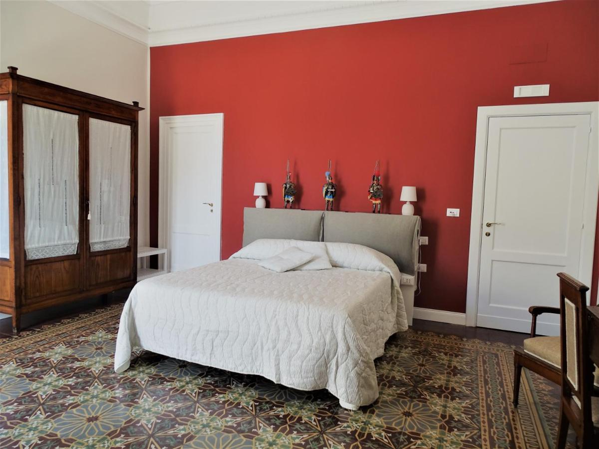 Sogno Etneo Bed & Breakfast คาตาเนีย ภายนอก รูปภาพ