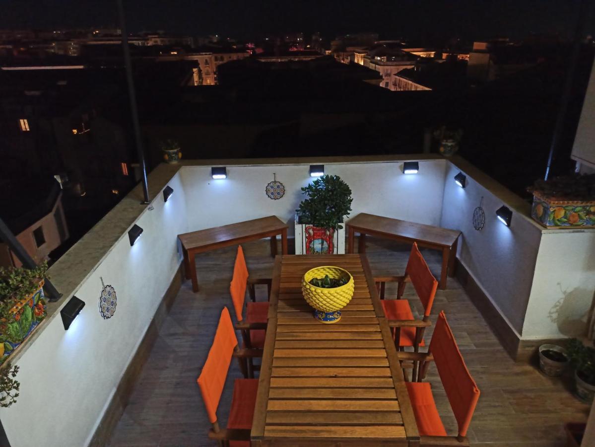 Sogno Etneo Bed & Breakfast คาตาเนีย ภายนอก รูปภาพ